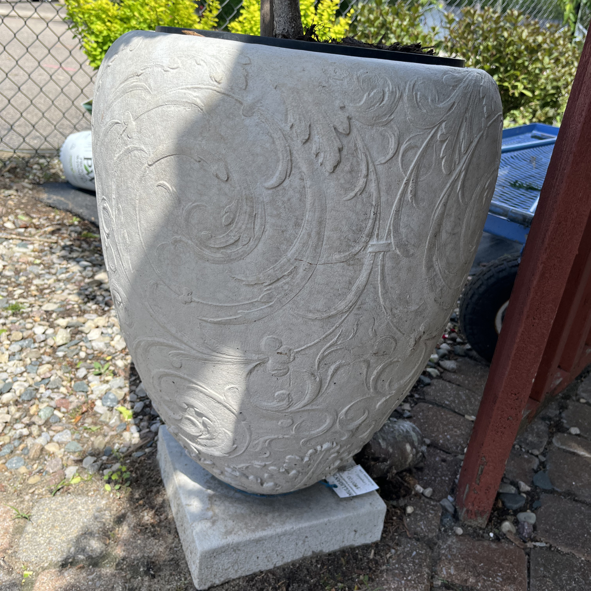 Longwood Arabesque Urn