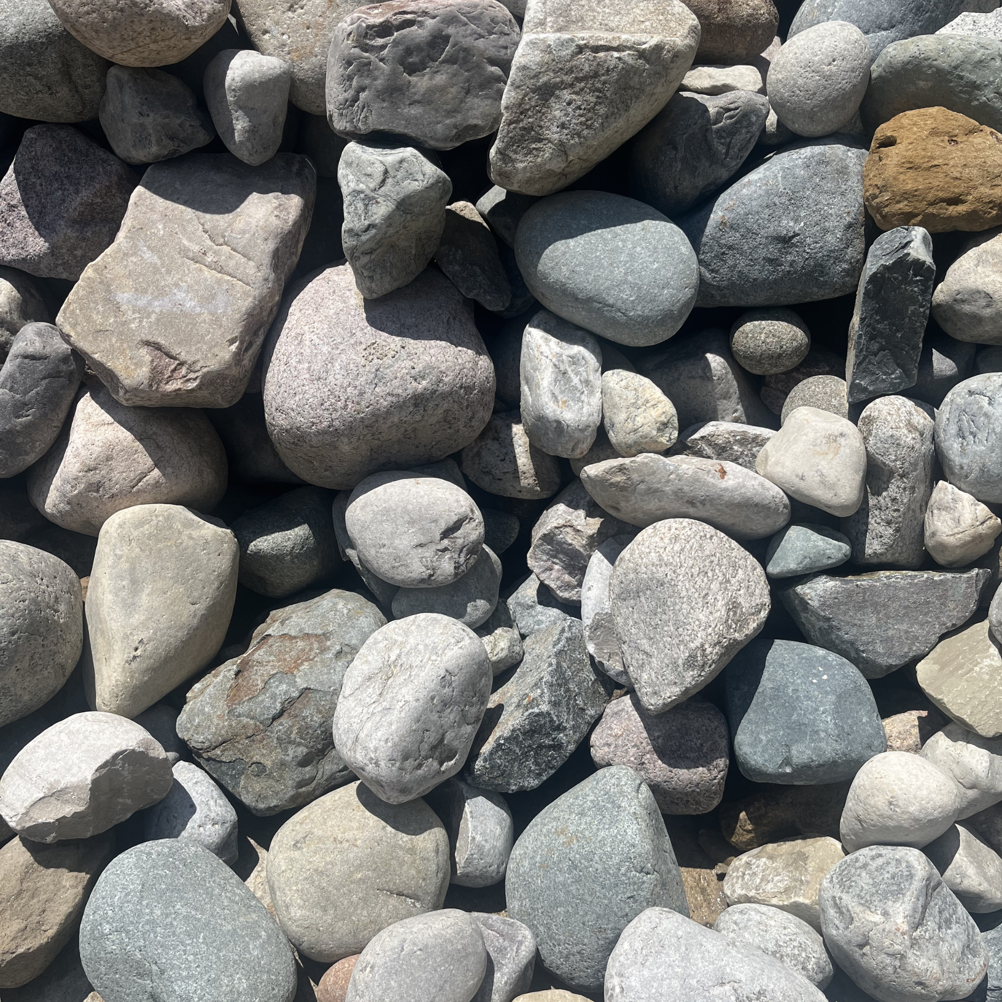 Oversized Cobblestone 2"-8" - priced per lb or by crate