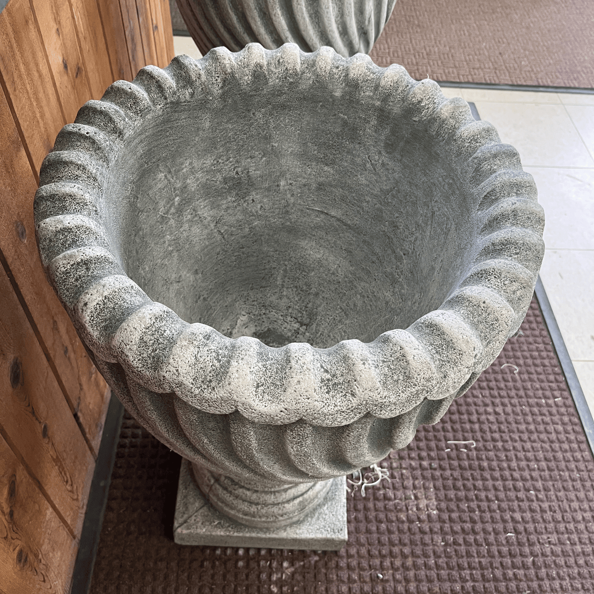 Ravenna Urn